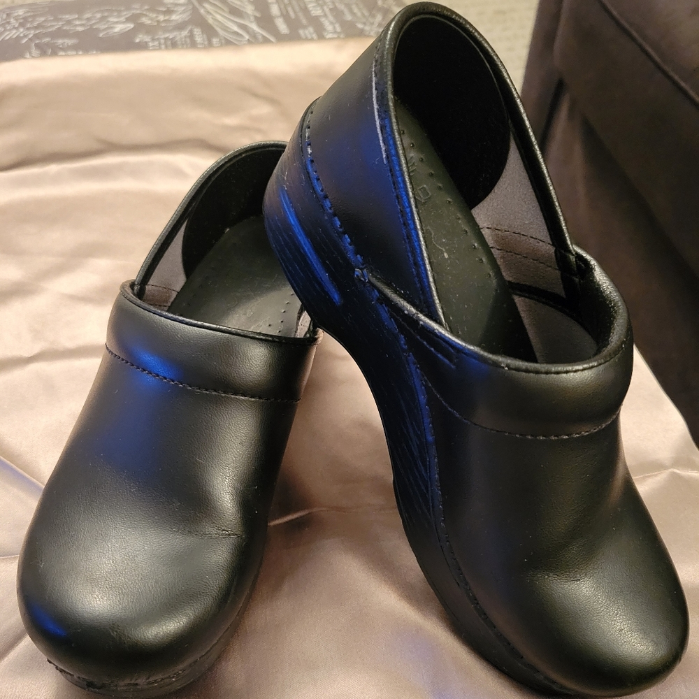 Dansko Professional Clogs, 6.5, black